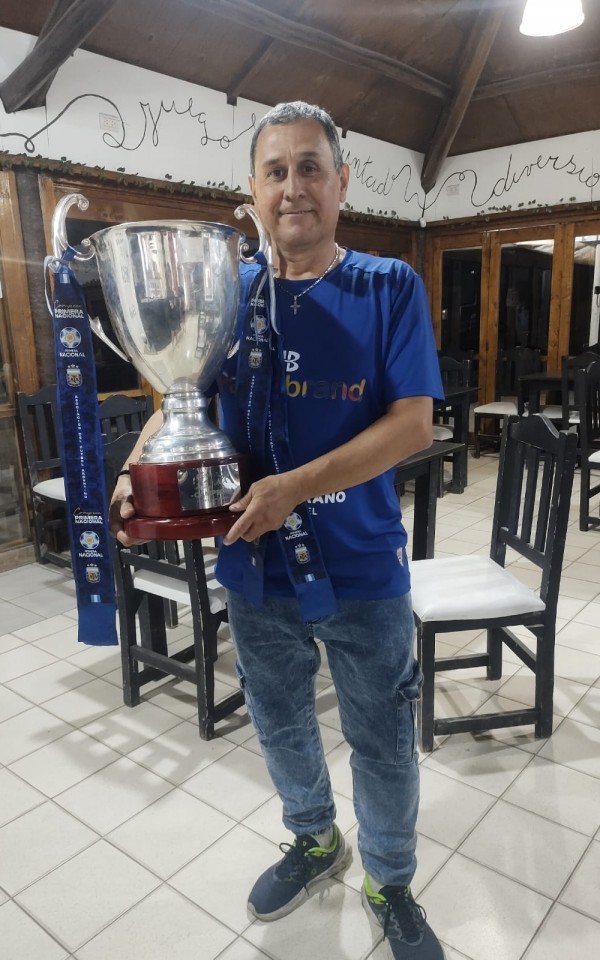 Alejandro Garay: "su pasado y su presente en blanco y negro"